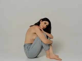 MiraNellson cam